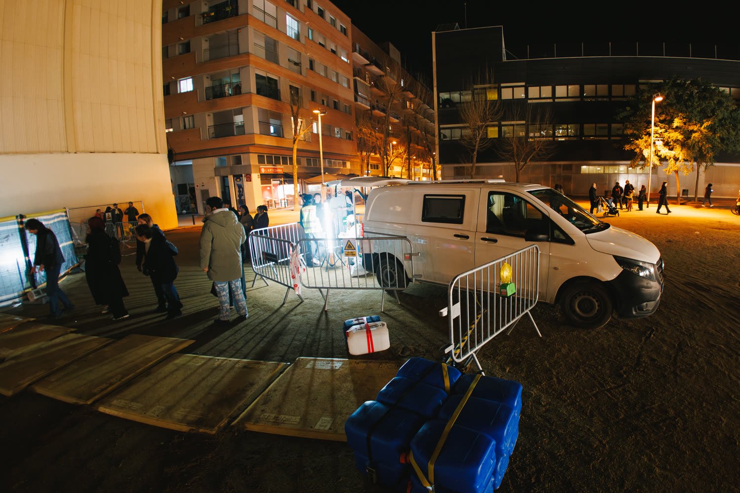 The excavation site at night, barriers, smoke and the light bar