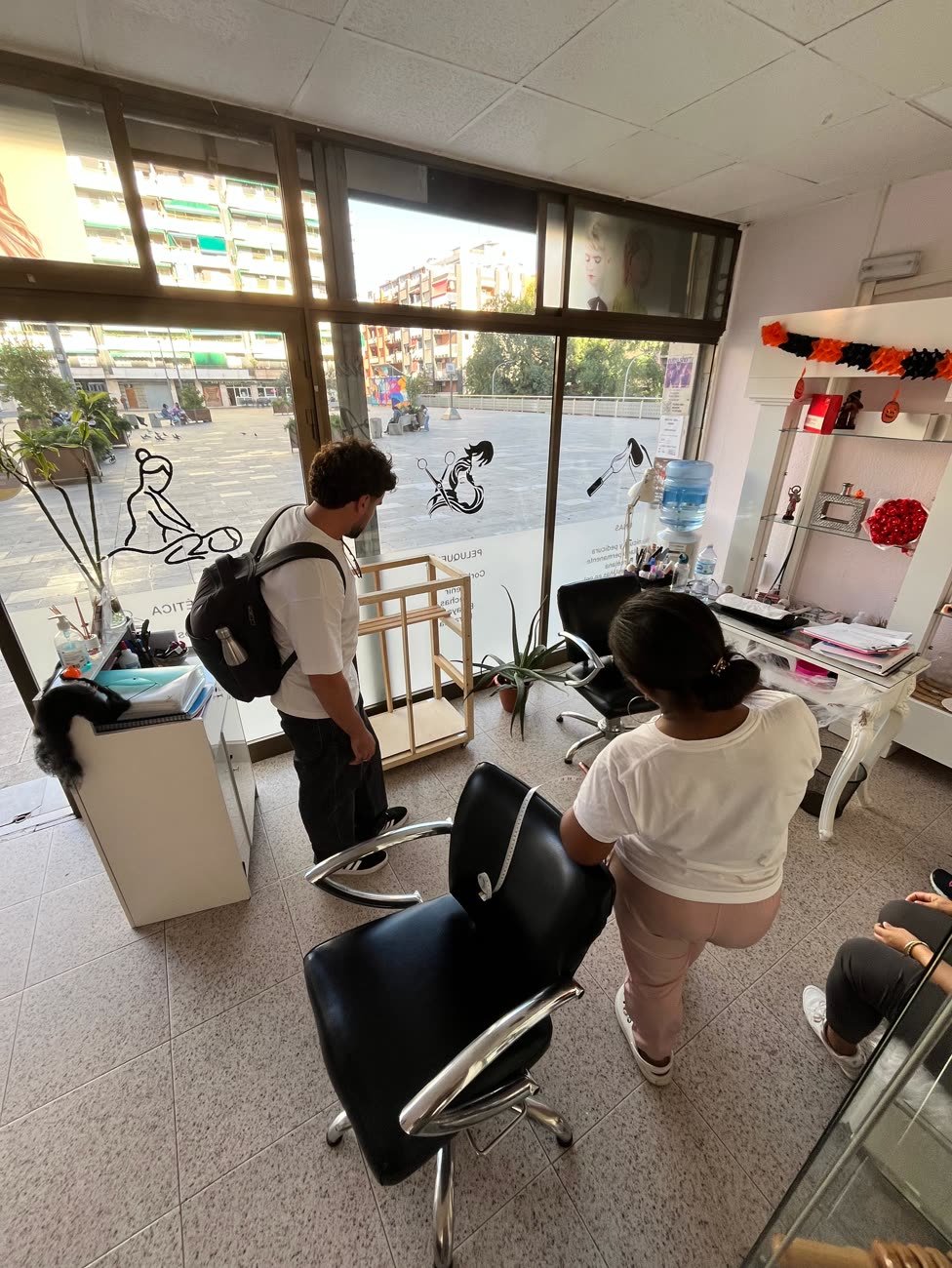 Showing the first prototype to a shop owner